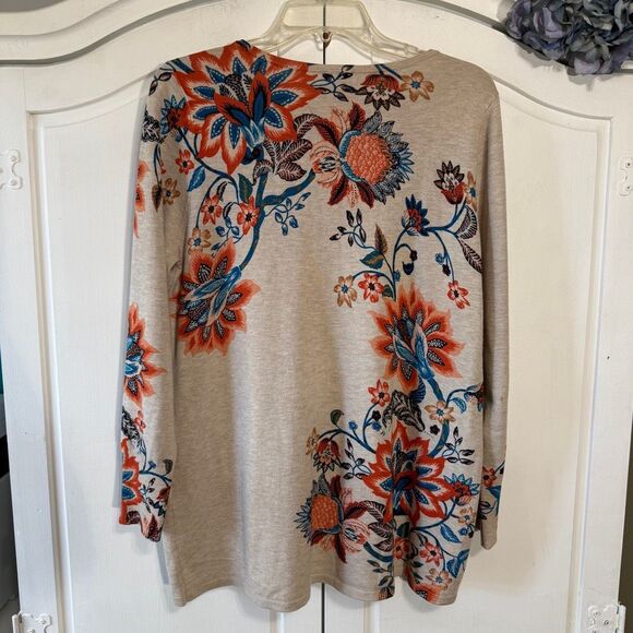 Chico's Tan Floral Lightweight Sweater, Size 8 - Picture 3 of 8
